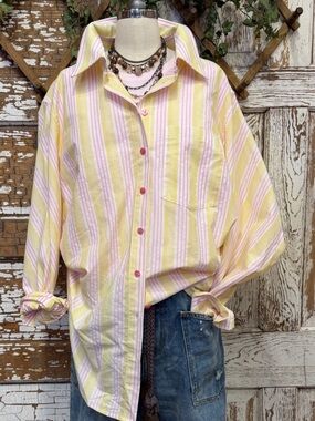 Women’s button down shirt. NWT. Size S. Pink and yellow.
